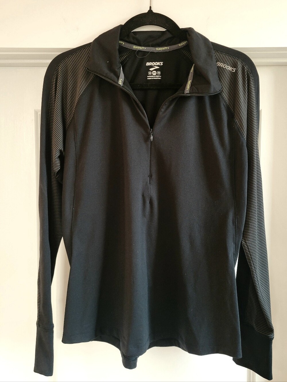 Brooks Women’s Black Half-Zip Running Jacket